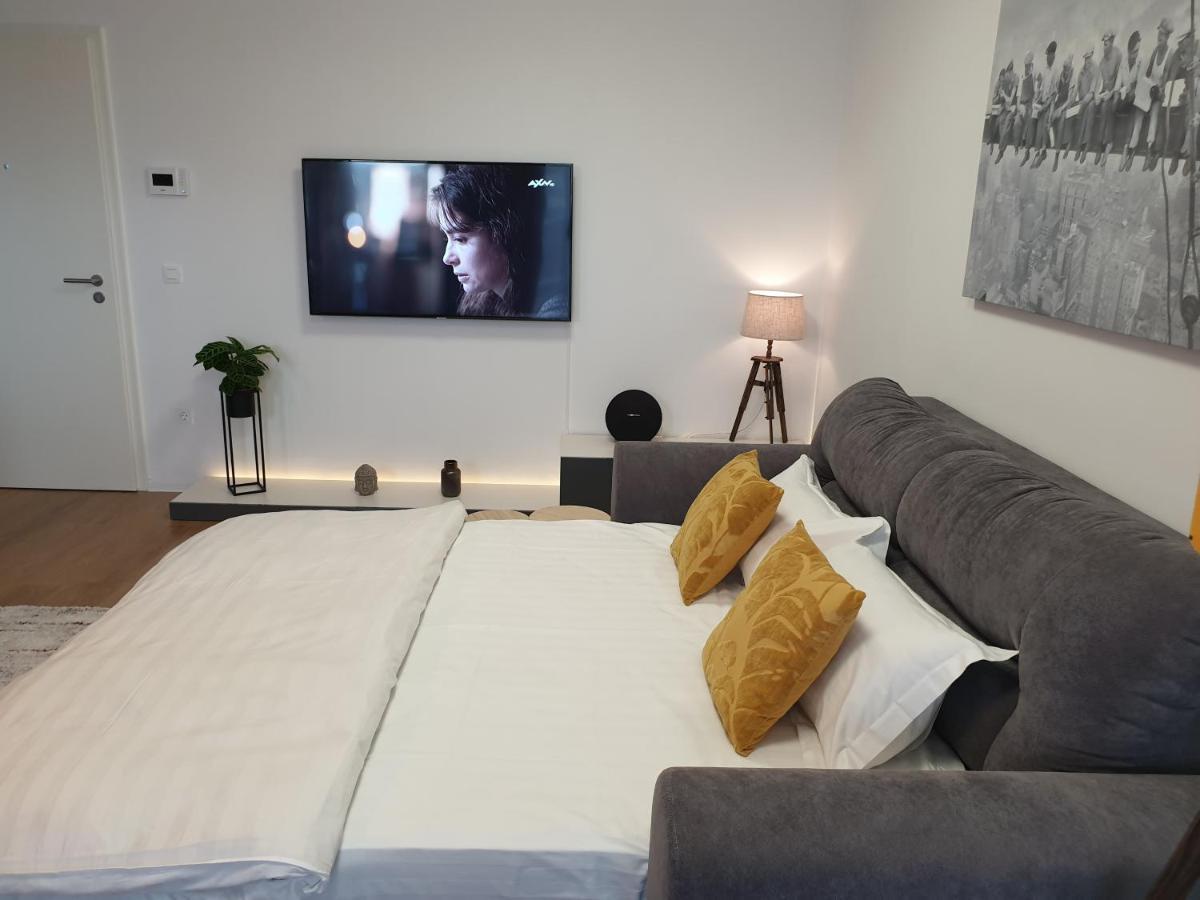 Executive Apartment Avantgarden Coresi Brasov Ngoại thất bức ảnh
