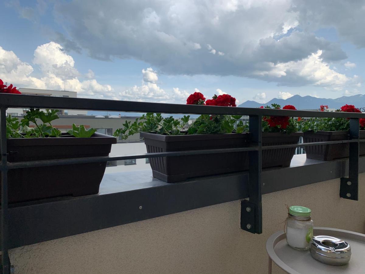 Executive Apartment Avantgarden Coresi Brasov Ngoại thất bức ảnh