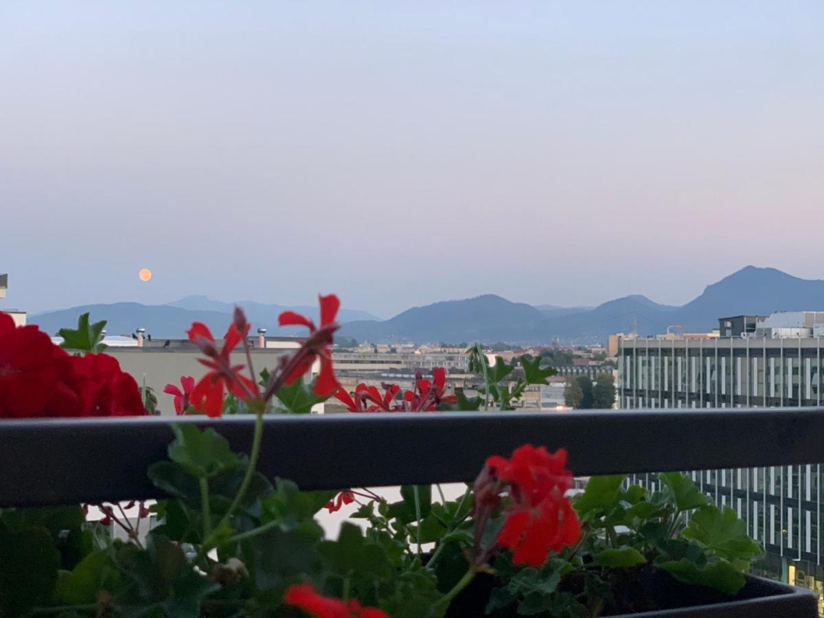 Executive Apartment Avantgarden Coresi Brasov Ngoại thất bức ảnh